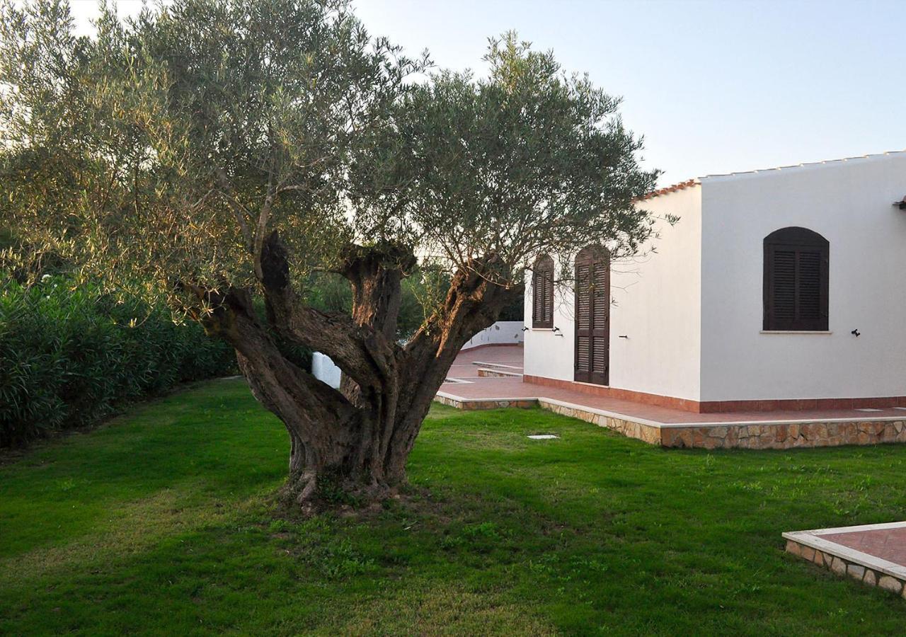 Le Rocce Antiche Hotel Resort SantʼAntìoco Exterior foto