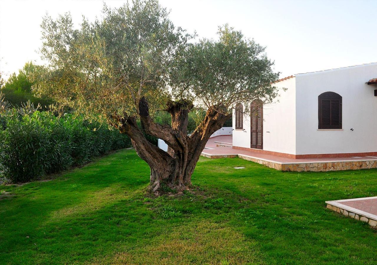 Le Rocce Antiche Hotel Resort SantʼAntìoco Exterior foto