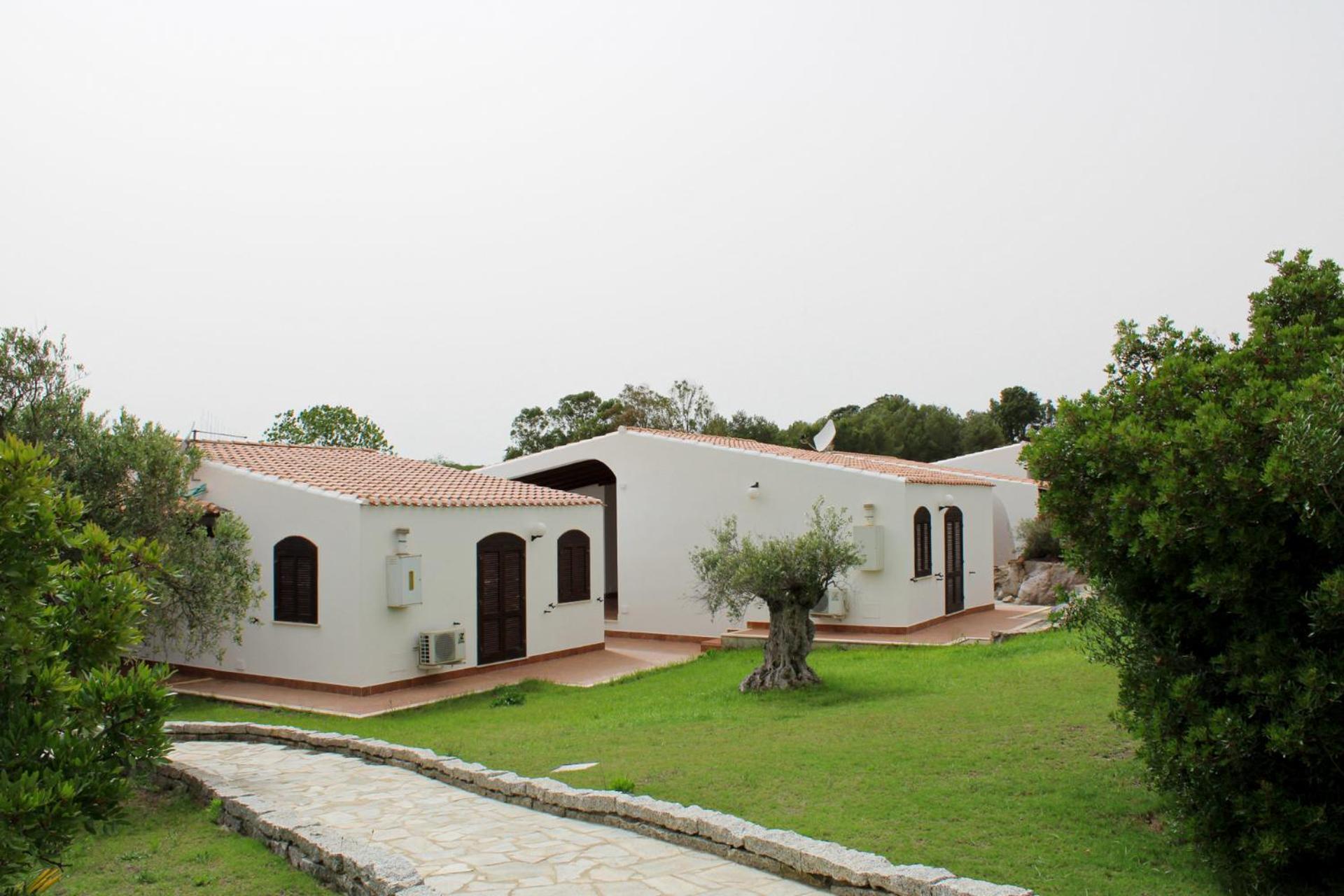 Le Rocce Antiche Hotel Resort SantʼAntìoco Exterior foto